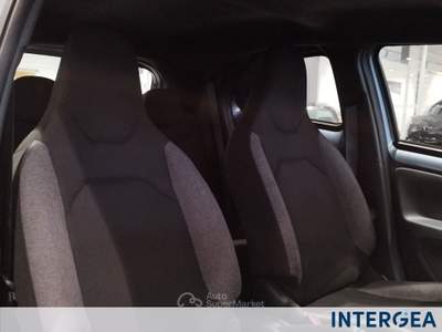 Toyota Aygo X  1.0 active 72cv s-cvt Blu/Azzurro usata Sesto Fiorentino