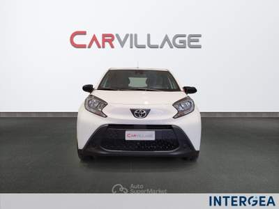 Toyota Aygo X  1.0 active 72cv s-cvt Bianco usata Sesto Fiorentino