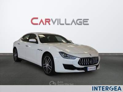 Maserati Ghibli Ghibli 3.0 v6 ds gransport 250cv auto my19 Bianco usata Sesto Fiorentino