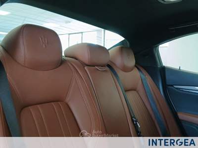 Maserati Ghibli Ghibli 3.0 v6 ds gransport 250cv auto my19 Bianco usata Sesto Fiorentino