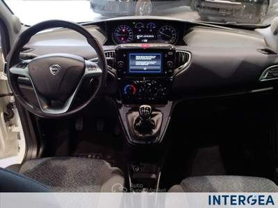 Lancia Ypsilon Ypsilon 1.0 firefly hybrid gold s&s 70cv 5p.ti Bianco usata Sesto Fiorentino