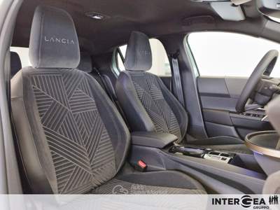 Lancia Ypsilon Nuova  lx 100% elettrica 156cv Verde usata Sesto Fiorentino