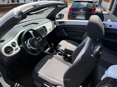 Volkswagen New Beetle MAGGIOLINO CABRIO Bianco usata Pomezia