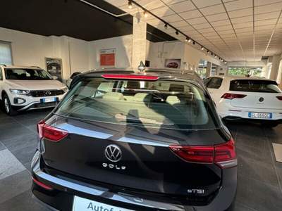 Volkswagen Golf Golf 1.0 eTSI EVO DSG Life Nero usata POZZUOLI