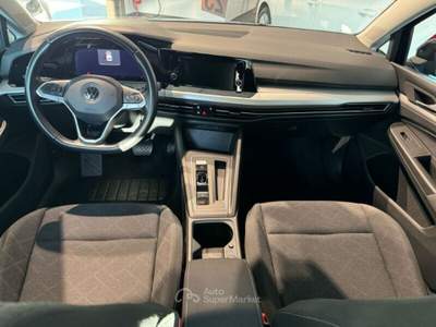 Volkswagen Golf Golf 1.0 eTSI EVO DSG Life Nero usata POZZUOLI