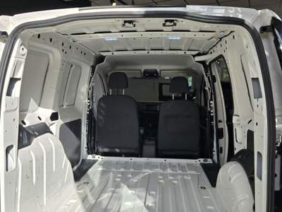 Volkswagen Caddy Caddy 2.0 TDI 102 CV Furgone Business Bianco usata POZZUOLI