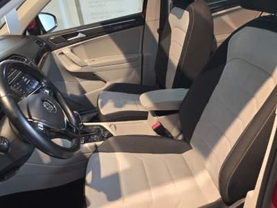 Volkswagen Tiguan Tiguan 2.0 TDI SCR DSG 4MOTION Executive BMT Rosso usata POZZUOLI