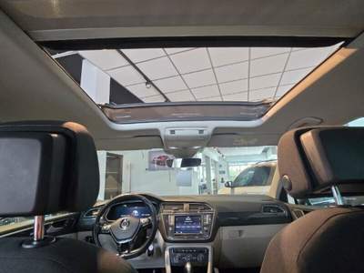 Volkswagen Tiguan Tiguan 2.0 TDI SCR DSG 4MOTION Executive BMT Rosso usata POZZUOLI