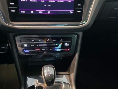 Volkswagen Tiguan Tiguan 2.0 TDI 150 CV SCR DSG R-Line Nero usata POZZUOLI