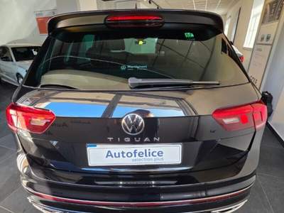 Volkswagen Tiguan Tiguan 2.0 TDI 150 CV SCR DSG R-Line Nero usata POZZUOLI