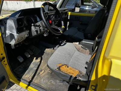Toyota Land Cruiser Land Cruiser II 2.4 TD SW LJ70 Giallo usata San Giuliano Terme