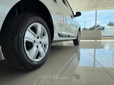 Dacia Logan Logan MCV 0.9 TCe 12V 90 T-GPL S&S Lau. Bianco usata San Michele salentino