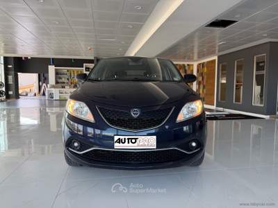 Lancia Ypsilon Ypsilon 0.9 T.Air 85CV 5p.Met.Ec.Silver Blu/Azzurro usata San Michele salentino