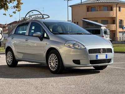 Fiat Grande Punto Grande Punto 1.2 5p. Active NEOPATENTATI Argento usata San Vendemiano