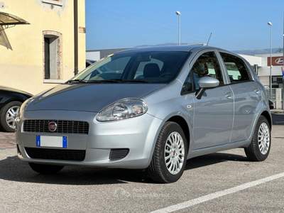 Fiat Grande Punto Grande Punto 1.2 5p. Active NEOPATENTATI Argento usata San Vendemiano
