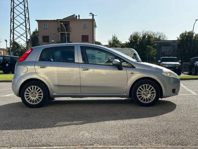 Fiat Grande Punto Grande Punto 1.2 5p. Active NEOPATENTATI Argento usata San Vendemiano