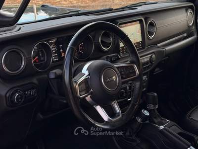 Jeep Wrangler Unlimited 2.2 Mjt II Sahara Grigio usata Casarano
