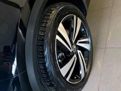 Volkswagen T-Roc 2.0 TDI SCR 150 CV DSG R-Line usata Carinaro