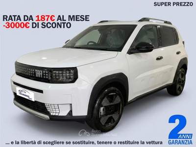 Fiat Grande Panda 1.2 Hybrid 110 S&S La Prima Bianco usata Sant'Anastasia