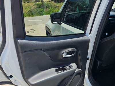 Jeep Renegade  1.6 mjt Limited 2wd 130cv Bianco usata Sant'Anastasia