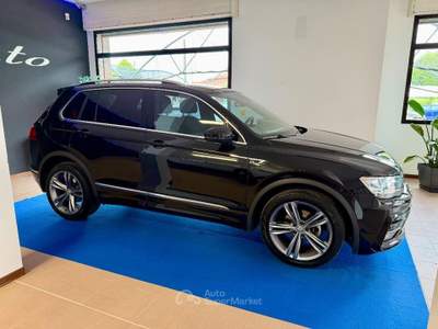 Volkswagen Tiguan 2.0 TDI 150CV SCR DSG R-Line Nero usata Ponte di Piave