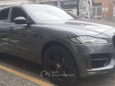 Jaguar F-Pace F-Pace 2015 2.0d R-Sport awd 180cv auto  Motore Nuovo Km 50000 usata Moncalieri