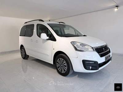 Peugeot Partner BlueHDi 120  Active Bianco usata San Giuseppe Vesuviano