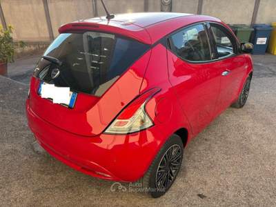Lancia Ypsilon 1.2 69 CV 5p. GPL Ecochic Silver Rosso usata Roma