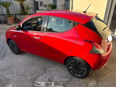 Lancia Ypsilon 1.2 69 CV 5p. GPL Ecochic Silver Rosso usata Roma
