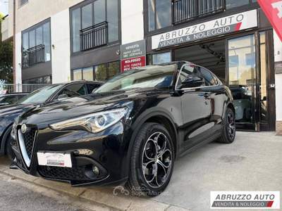 Alfa Romeo Stelvio 2.2 T.diesel 210 CV AT8 Q4 Exec. Nero usata Città Sant'Angelo