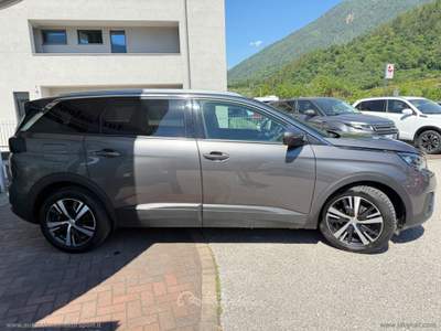 Peugeot 5008 5008 BlueHDi 130 S&S Allure 7 POSTI Grigio usata CALDONAZZO