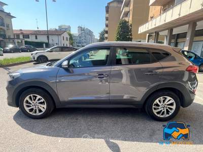 Hyundai Tucson 1.7 crdi Xpossible 2wd 115cv Grigio usata Treviglio