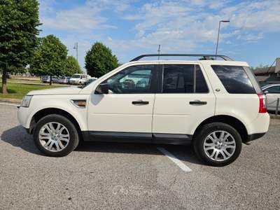 Land Rover Freelander 2.2 td4 HSE Bianco usata San Stino di Livenza