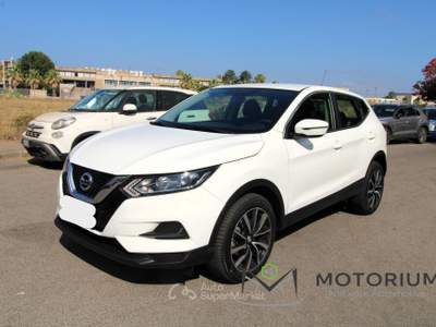 Nissan Qashqai 1.5 dci Visia 115cv dct usata Oristano