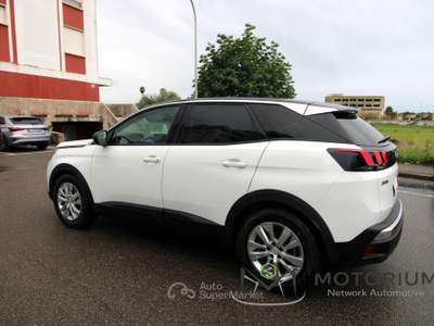 Peugeot 3008 3008 1.6 bluehdi Active s&amp;s 120cv eat6 Blu/Azzurro usata Oristano