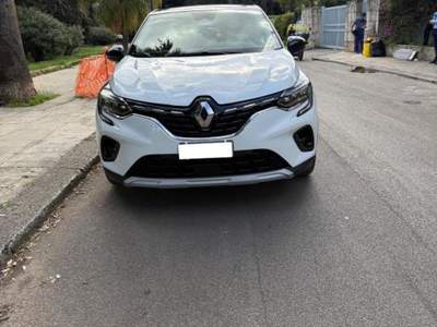 Renault Captur 1.6 Full Hybrid E-Tech 145 CV Techno Bianco usata Palermo