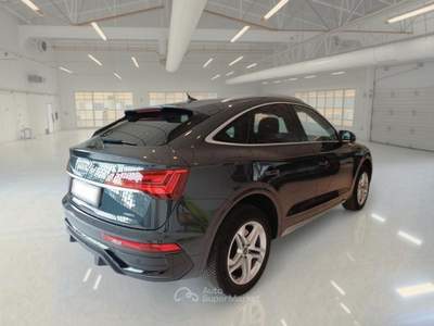 Audi Q5 AUDI Q5 SPORTBACK 40 TDI MHEV BUSINESS ADVANCED QUATTRO S TRONIC SUV usata Verona