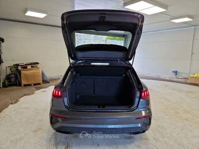 Audi A3 AUDI A3 SPORTBACK 30 TDI S TRONIC S LINE EDITION S.BACK 5 PORTE BERLINA usata Pozzuoli