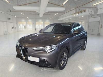 Alfa Romeo Stelvio ALFA ROMEO STELVIO 2.2 TURBO DIESEL 190 CV BUSINESS AT8 Q4 SUV usata Roma