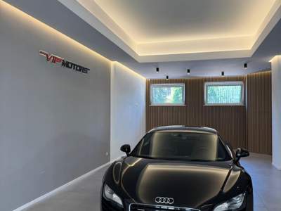 Audi R8 AUDI R8 V8 420CV UNIPRO PERMUTE GARANZIA Nero usata Latina