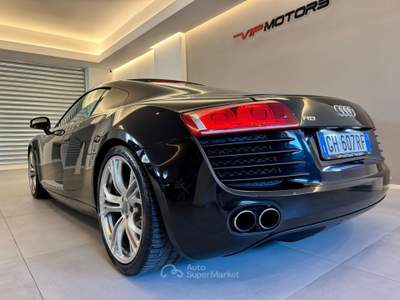 Audi R8 AUDI R8 V8 420CV UNIPRO PERMUTE GARANZIA Nero usata Latina