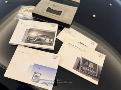 Audi R8 AUDI R8 V8 420CV UNIPRO PERMUTE GARANZIA Nero usata Latina