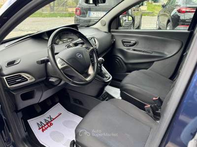 Lancia Ypsilon LANCIA YPSILON 1.2 BENZ -GPL Blu/Azzurro usata Saviano