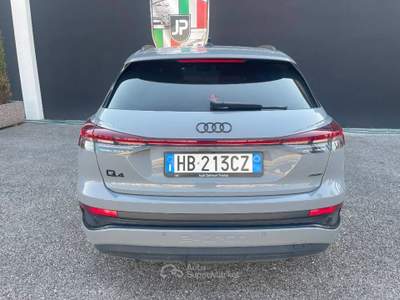 Audi Q4 45 S line edition quattro 286cv Grigio usata Vedelago
