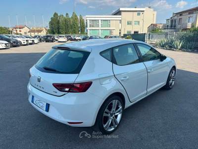 Seat Leon 1.4 tgi Business High s&s 110cv Bianco usata Agliana