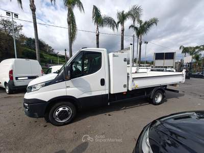 Iveco Daily 35 C16 RIBALTABILE 156CV - 3 POSTI Bianco usata Acireale