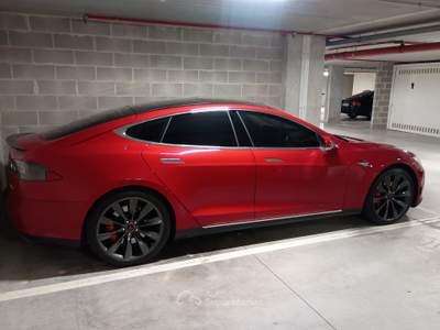 Tesla Model S RICARICHE GRATIS ILLIMITATE 700 HP 300 KM/H usata Spinea
