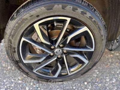 MG ZS  - zs 1.0 luxury Rosso usata Roma