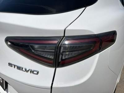Alfa Romeo Stelvio AT8 Q4 Tributo Italiano Bianco usata LECCE