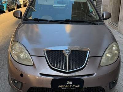 Lancia Ypsilon 75 CV Bronzo usata Bari